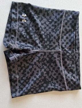 Under Armour Gray & Black Camo Print Training Shorts